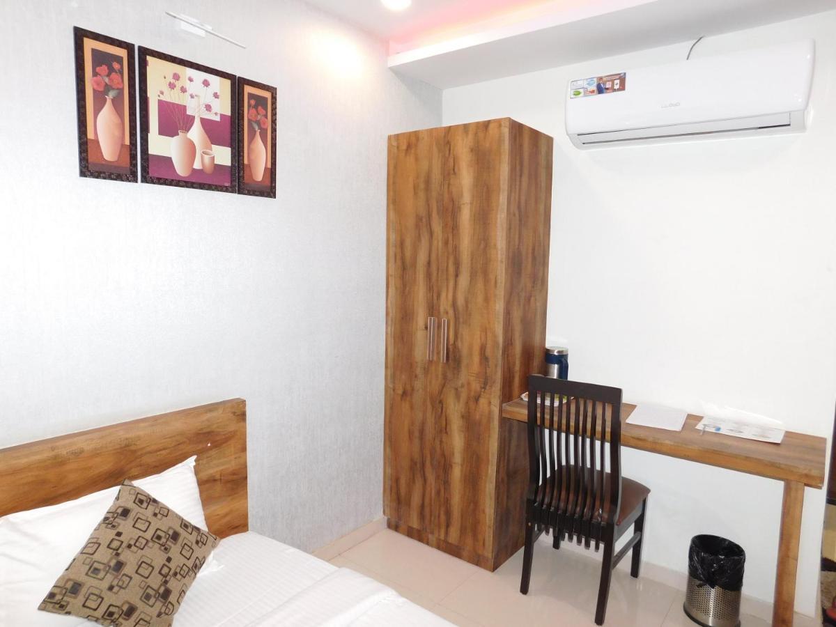 Hotel Shiva Club And Resort Mundra Bagian luar foto