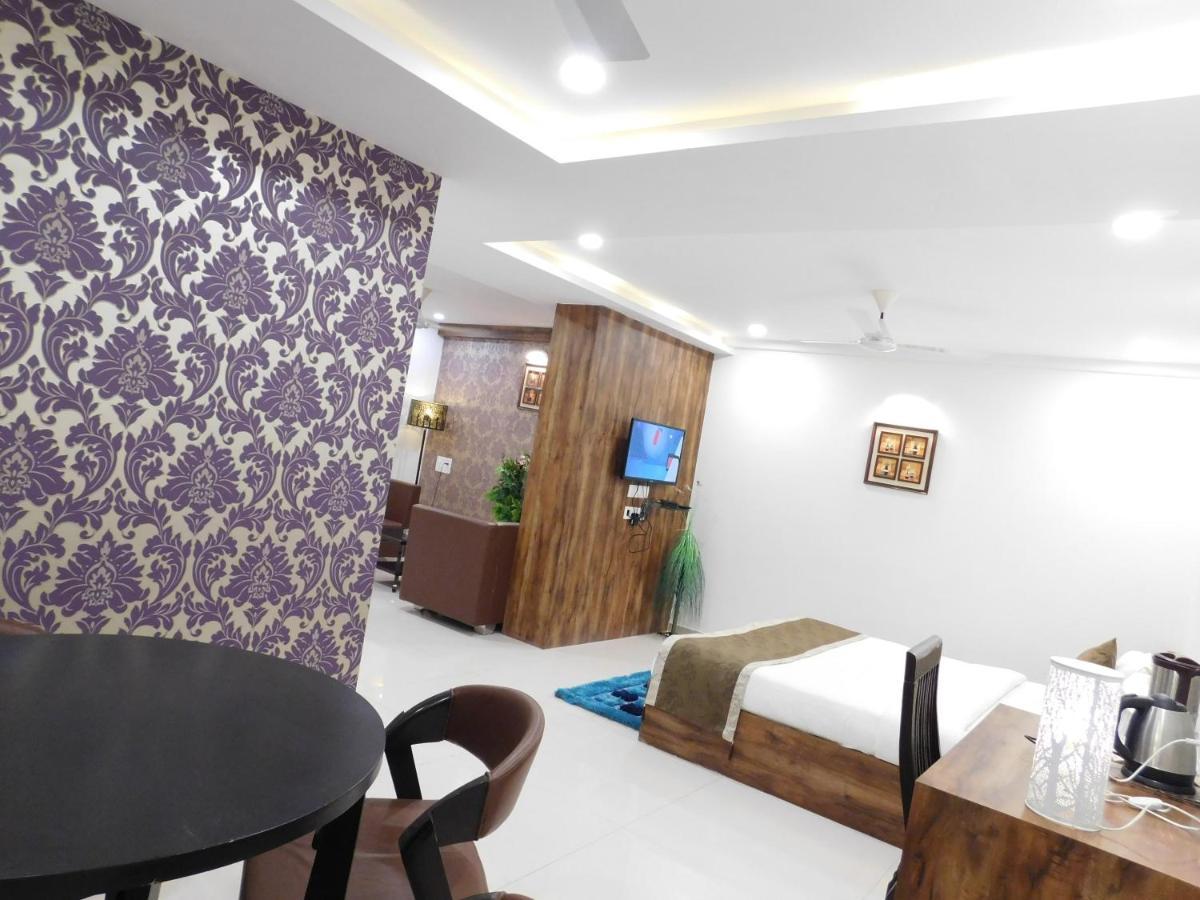 Hotel Shiva Club And Resort Mundra Bagian luar foto