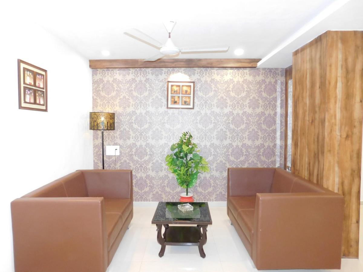 Hotel Shiva Club And Resort Mundra Bagian luar foto